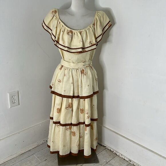 Vintage ESCADA 80s Two Piece Tiered Skirt And Top Set - Picture 1 of 9